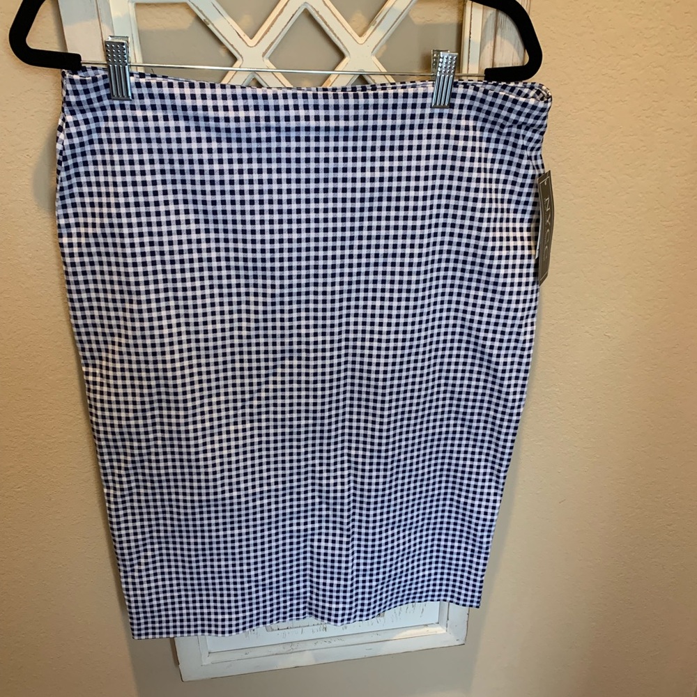 Navy/white small check pencil skirt